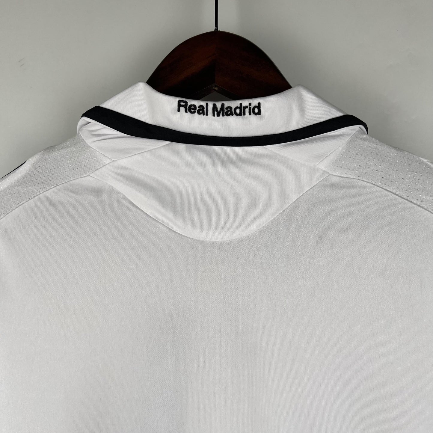 Camiseta Retro Real Madrid Local 08-09 detrás