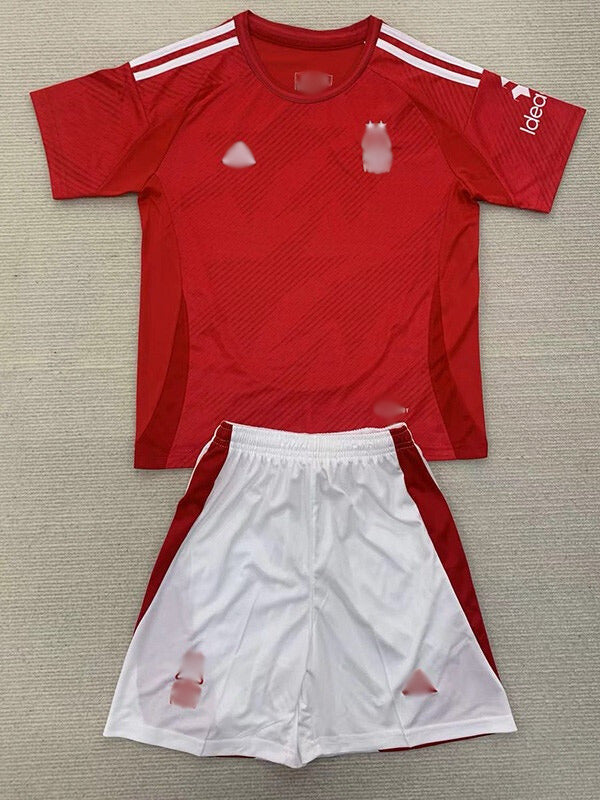 Kit Niño/Adulto Nottingham Forest Local 24-25