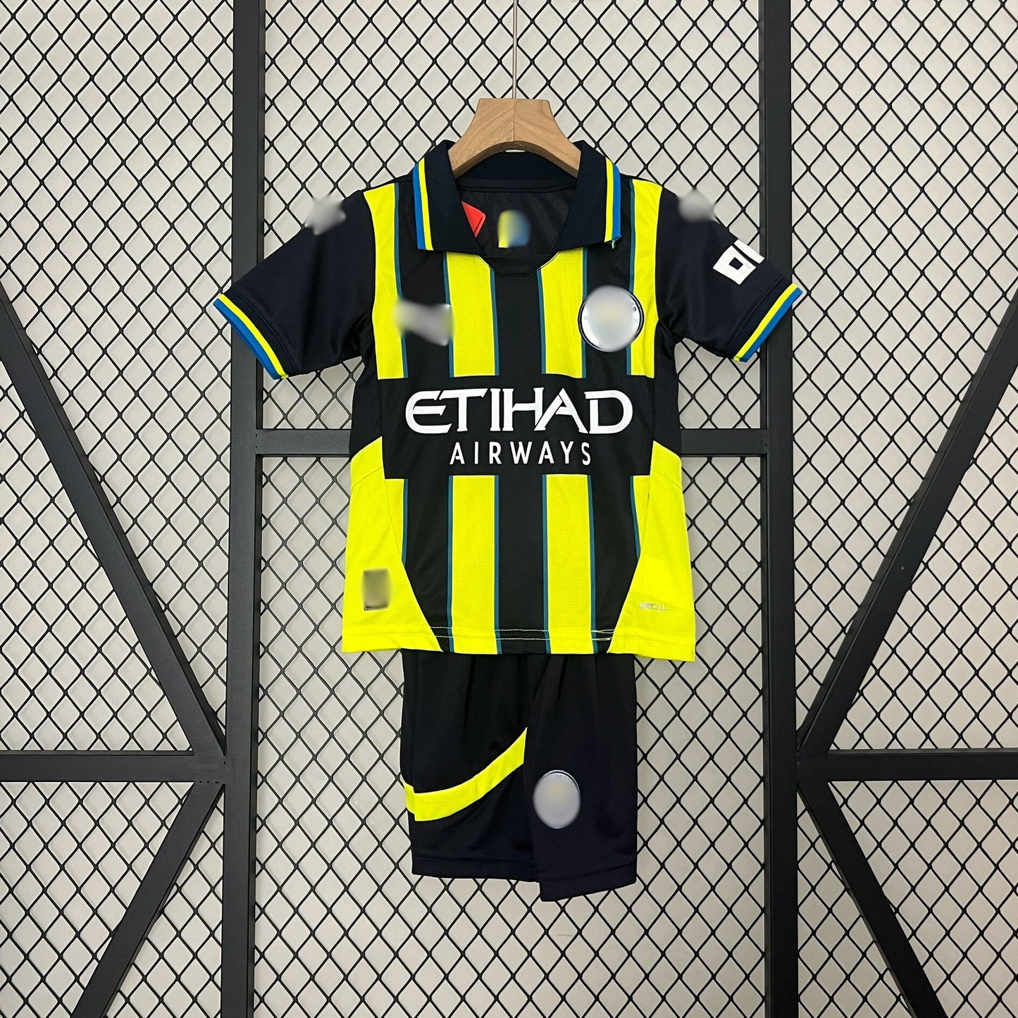 Kit Niño/Adulto Manchester City Visitante 24-25