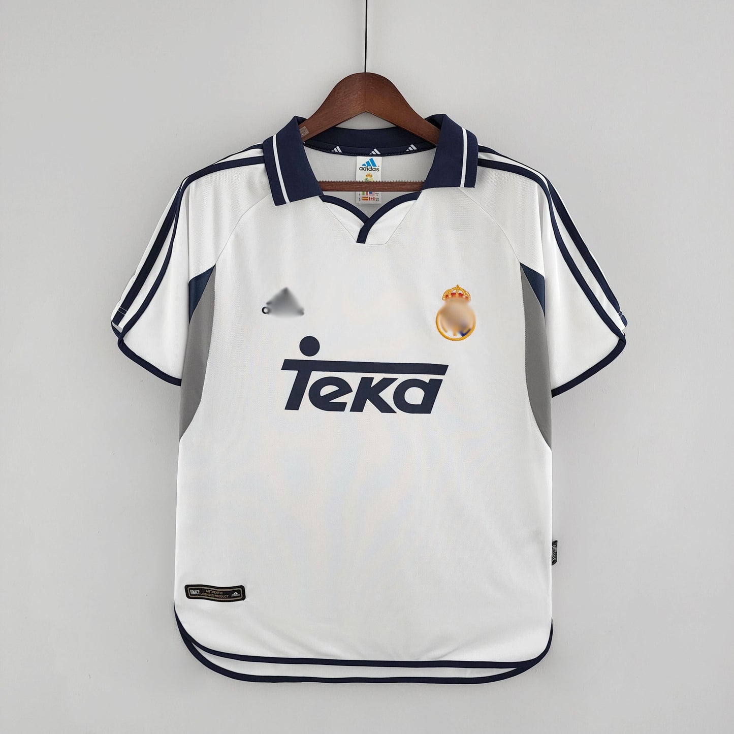 Camiseta Retro Real Madrid Local 00-01 delante